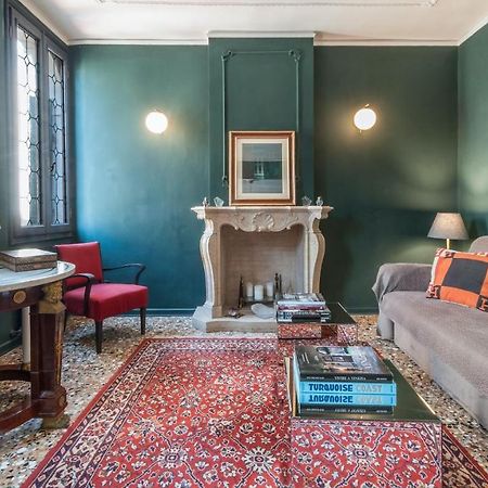 Stylish Renovated Apartment In The Heart Of The City Venedig Exterior foto
