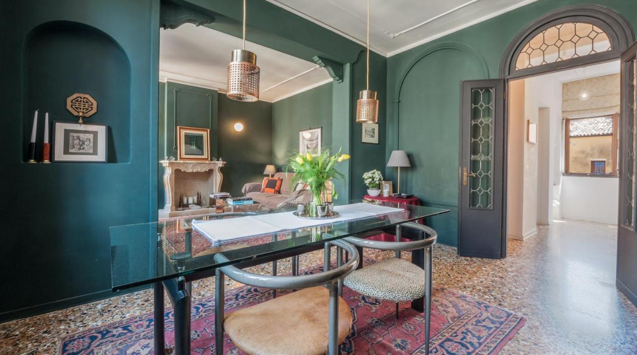 Stylish Renovated Apartment In The Heart Of The City Venedig Exterior foto